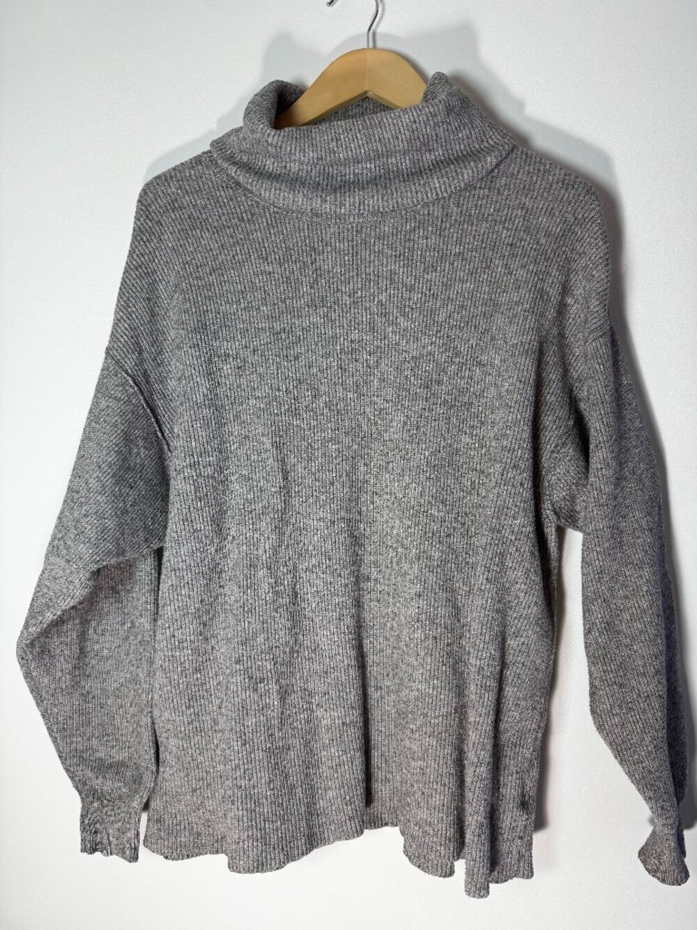Free People Light Gray Oversized Ribbed Turtleneck Pullover Sweater Knit - S